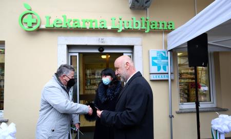 OTVORITEV LEKARNE CERKNICA 41 FOTO LJUBO VUKELIČ